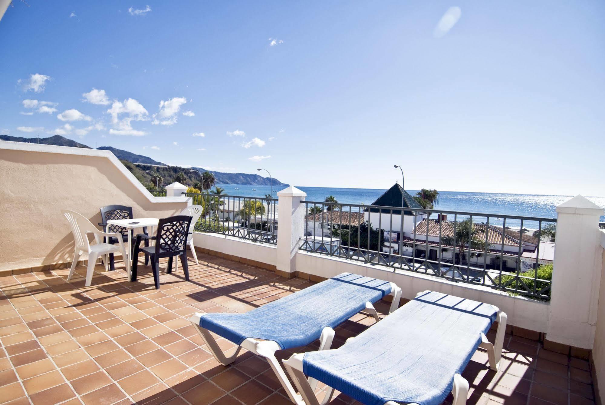 Apartamentos Hc Burriana Playa Nerja Exterior foto